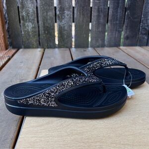 Crocs Women’s Sloane Glitter Platform Flip Flop Sandal NWT Black Sz 7